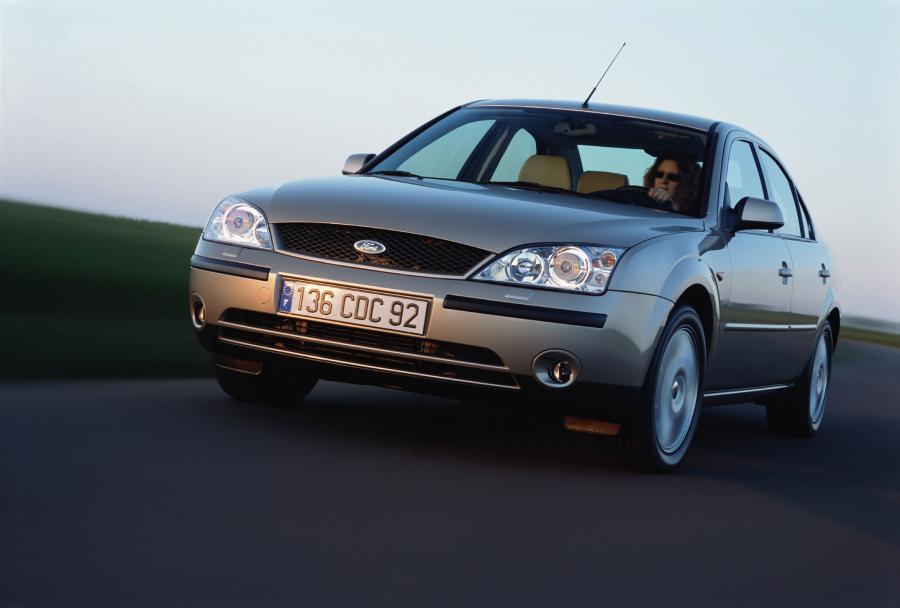  Ford Mondeo 2000 года  (фото 1 из 79)